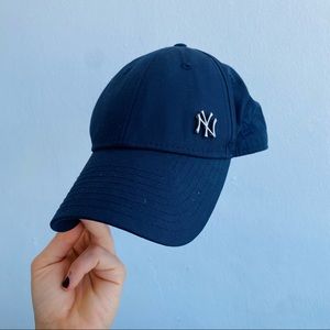 NY YANKEES CAP 🧢